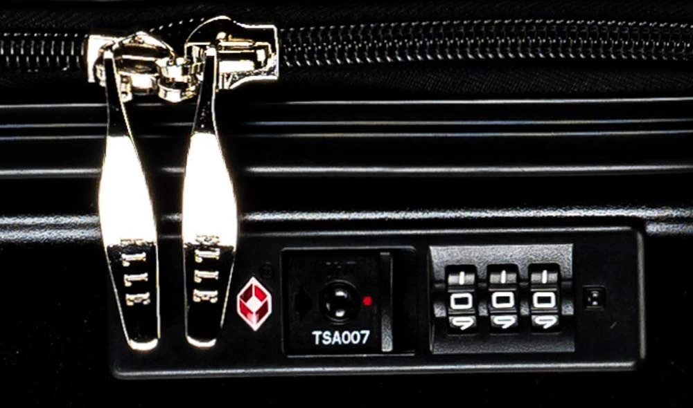 Elle Uptown Expandable 3 Piece Spinner Luggage Set (20",25",29) 4 Elle Uptown Expandable 3 Piece Spinner Luggage Set (20",25",29) - Image 2