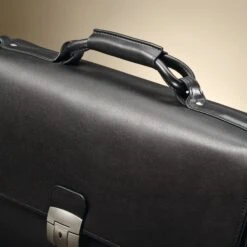 Hartmann Heritage Flap Brief 16 Hartmann Heritage Flap Brief -Best Luggage Store 10356494903e9d4693bfbaddcd6600c3adb5ab7ca69c80c64db2778db3d5e6e4