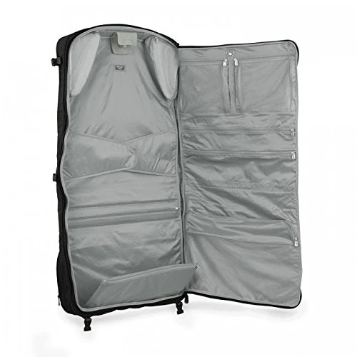Briggs & Riley Baseline Compact Tri-Fold Garment Bag 5 Briggs & Riley Baseline Compact Tri-Fold Garment Bag - Image 3