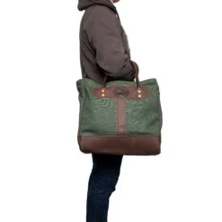 Duluth Pack Sportsmans Tote -Best Luggage Store 23645064e4eb3d8a82112b98d428f1a0dc42180cc8257317dd91a568e501ffeb