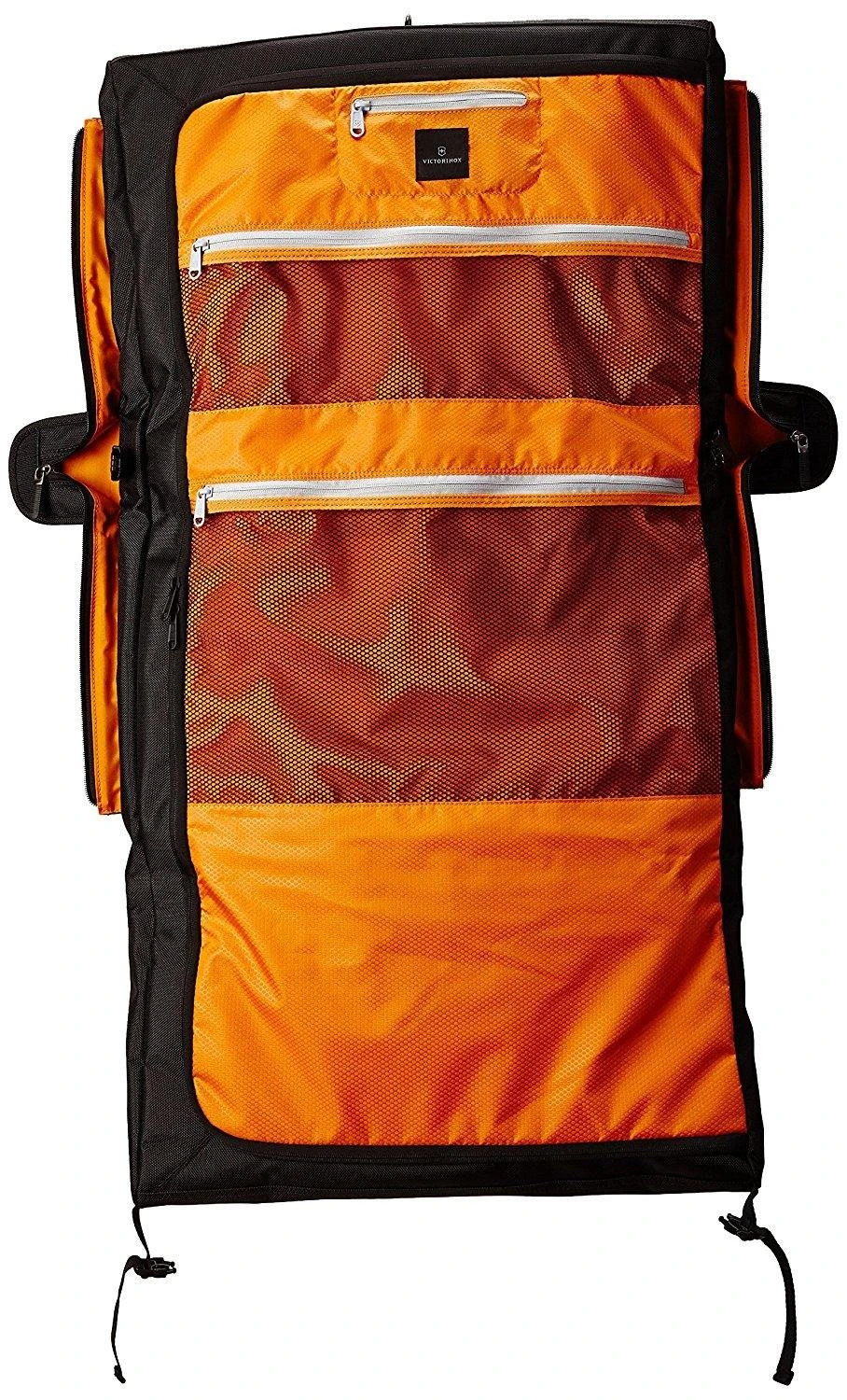 Victorinox Werks Traveler 5.0 Porter Trifold Garment Bag 5 Victorinox Werks Traveler 5.0 Porter Trifold Garment Bag - Image 3