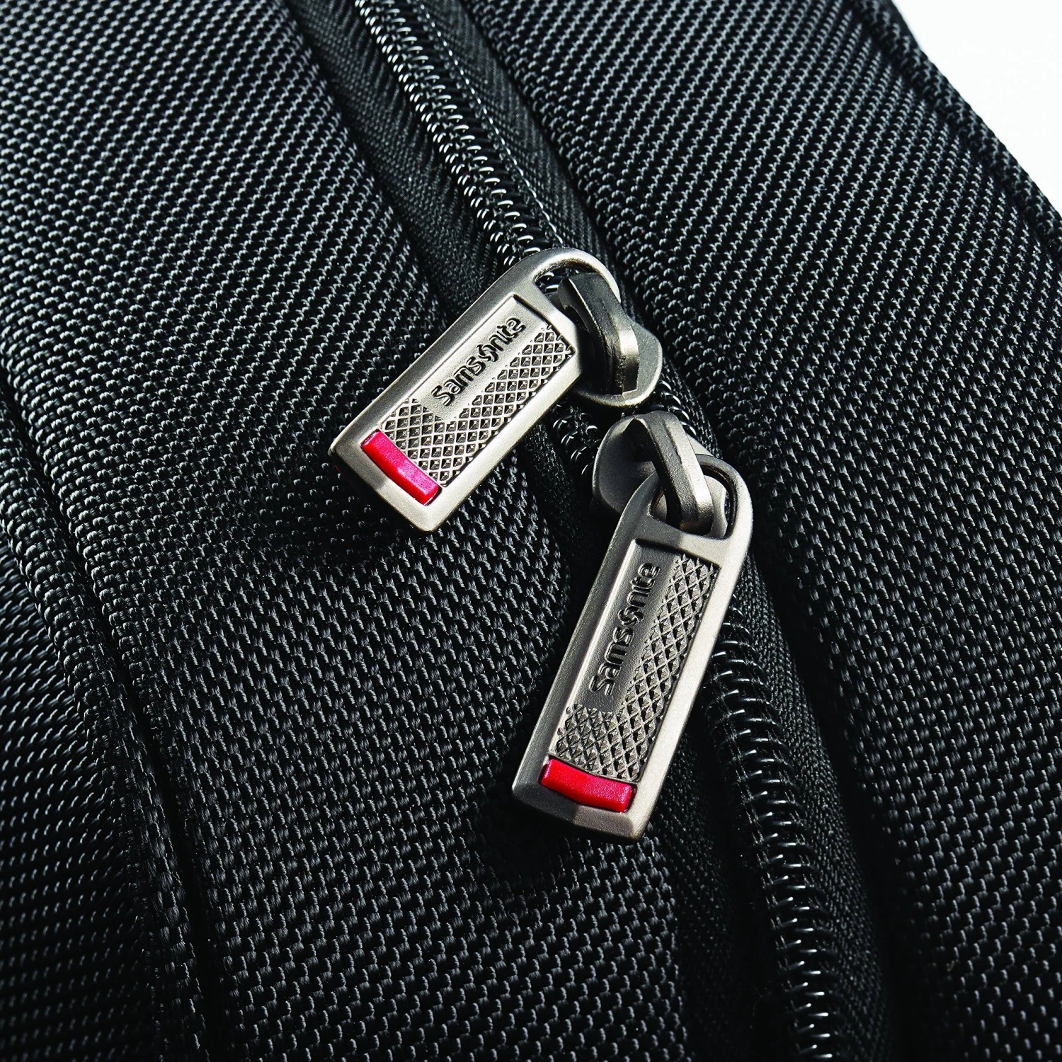 Samsonite Xenon 3.0 Gusset Check-Point Friendly Tech Locker Brief 10 Samsonite Xenon 3.0 Gusset Check-Point Friendly Tech Locker Brief - Image 8