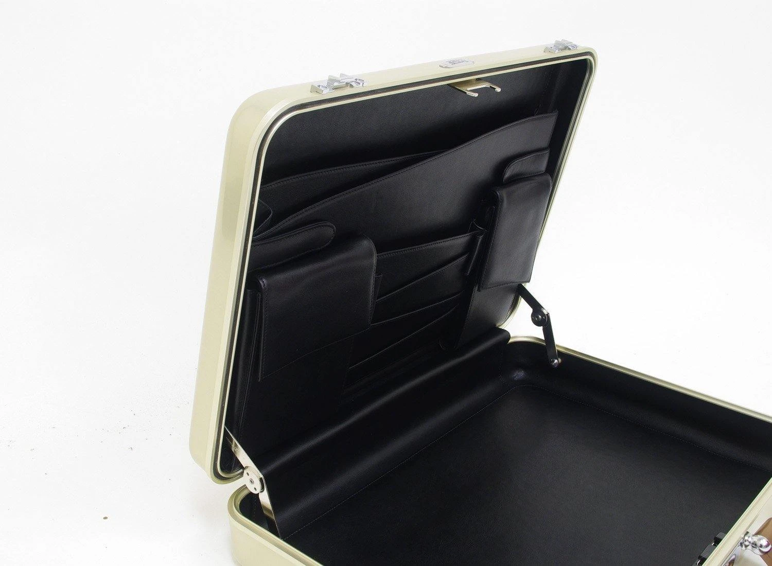 ZERO Halliburton Elite Series 3" Attache Case 4 ZERO Halliburton Elite Series 3" Attache Case - Image 2