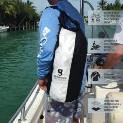 Geckobrands Durable View Dry Bag 23 Geckobrands Durable View Dry Bag -Best Luggage Store 4ec3bc3b5211c95d99c3b4a3f841d119a533916341d904e83001b0806b2479ca