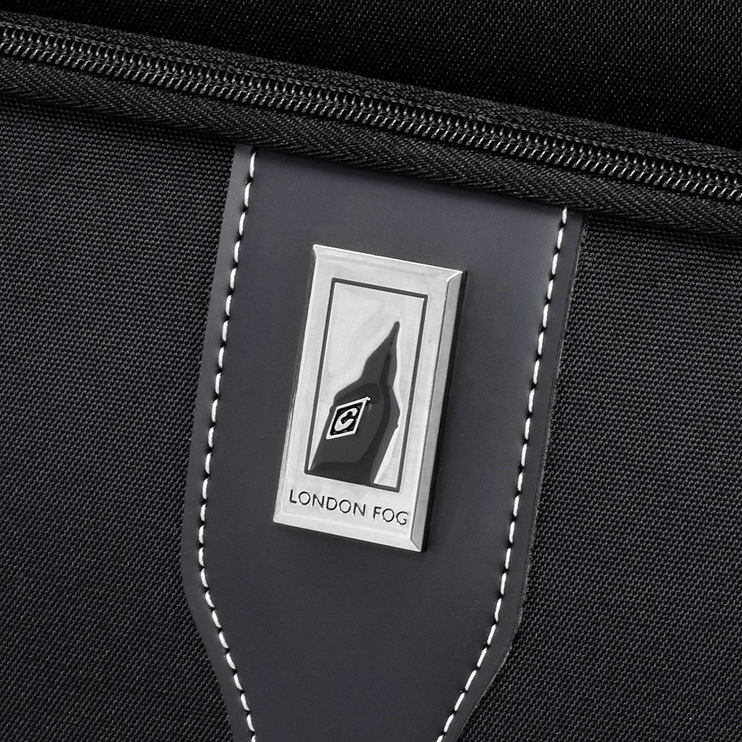 London Fog Knightsbridge 44" Wheeled Garment Bag 7 London Fog Knightsbridge 44" Wheeled Garment Bag - Image 5