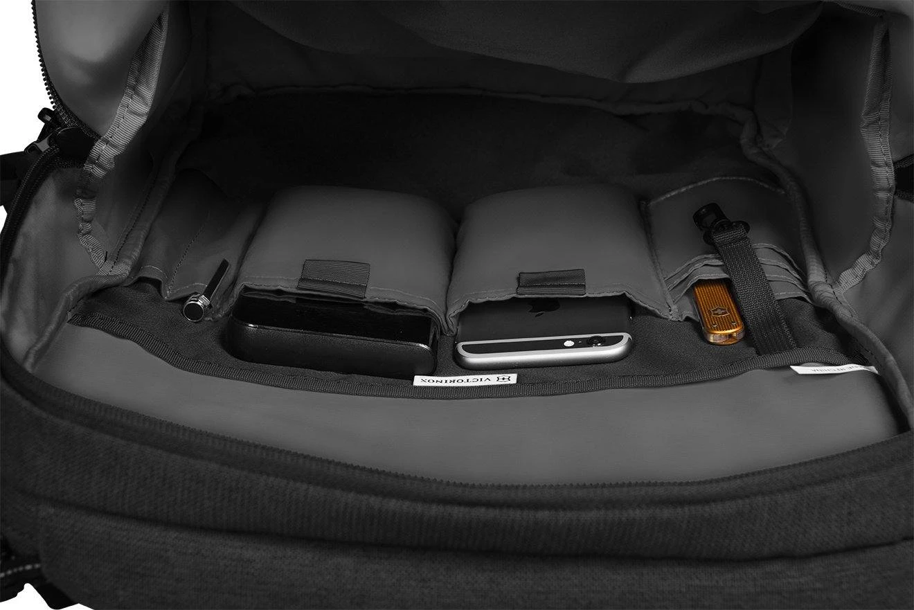 Victorinox Altmont Classic Deluxe Laptop Backpack With Bottle Opener 8 Victorinox Altmont Classic Deluxe Laptop Backpack With Bottle Opener - Image 6