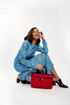 Knomo London Dalston Antwerp Ultra Lightweight X-Body 10" -Best Luggage Store 65ab49938f68be7af125534e84b27e7d405be81e19d028dc7346568d137ad2b6