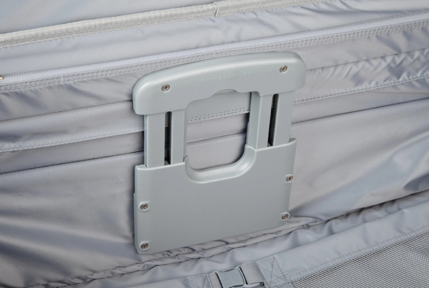 Briggs & Riley Baseline TravelWare 27" 2-Wheel Medium Luggage 6 Briggs & Riley Baseline TravelWare 27" 2-Wheel Medium Luggage - Image 4