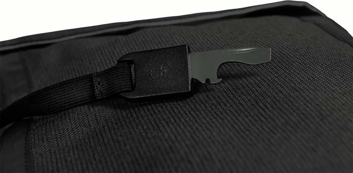 Victorinox Altmont Classic Deluxe Flapover Laptop Backpack 7 Victorinox Altmont Classic Deluxe Flapover Laptop Backpack - Image 5