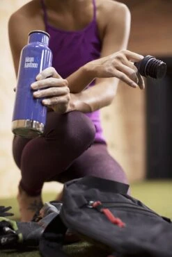 Klean Kanteen Classic Vacuum Insulated Storage With Loop Cap, 20-Ounce -Best Luggage Store 7c70a7499c7b1a6d749d4b97c3887cd3ad519253dfd02ce6888980c45a71cff1