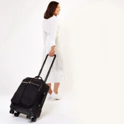 Knomo Mayfair Cap Park Lane 4-Wheel Check-in 15 Knomo Mayfair Cap Park Lane 4-Wheel Check-in -Best Luggage Store 85822b7237f29211679ffa3a93b75e5dc93ebdff490a68f78c11e85d47dd7502