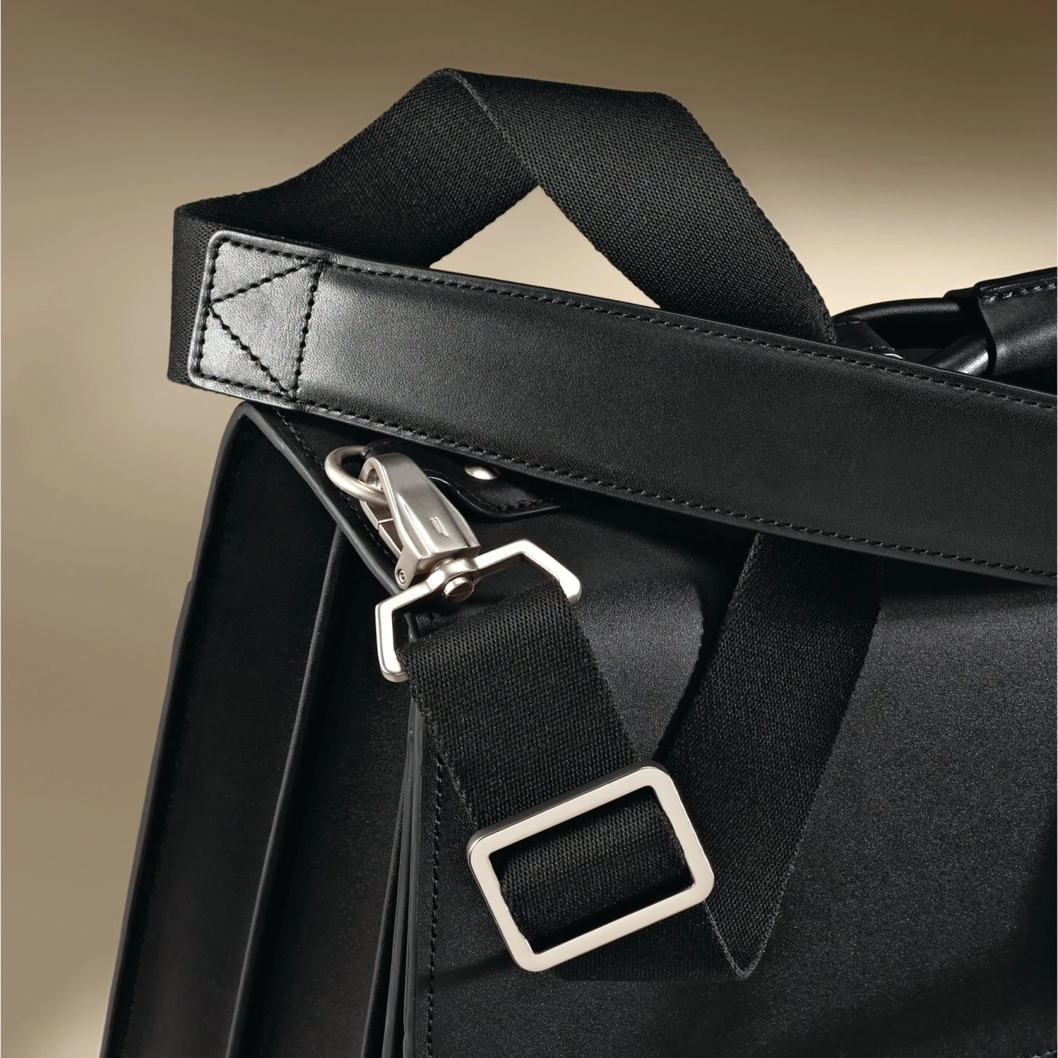 Hartmann Heritage Flap Brief 8 Hartmann Heritage Flap Brief - Image 6