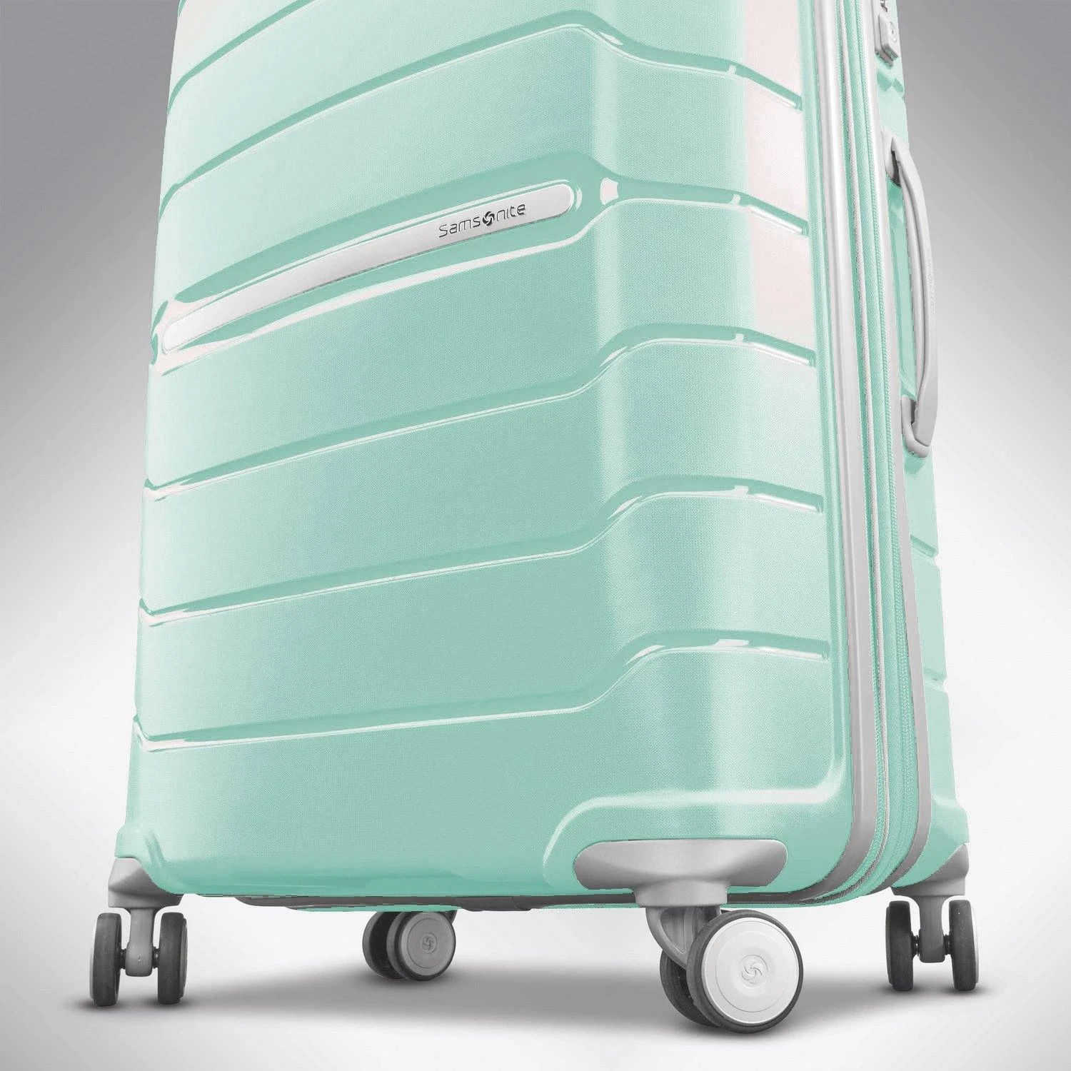 Samsonite Freeform 21" 4-Wheel Carry-On Luggage 16 Samsonite Freeform 21" 4-Wheel Carry-On Luggage - Image 14