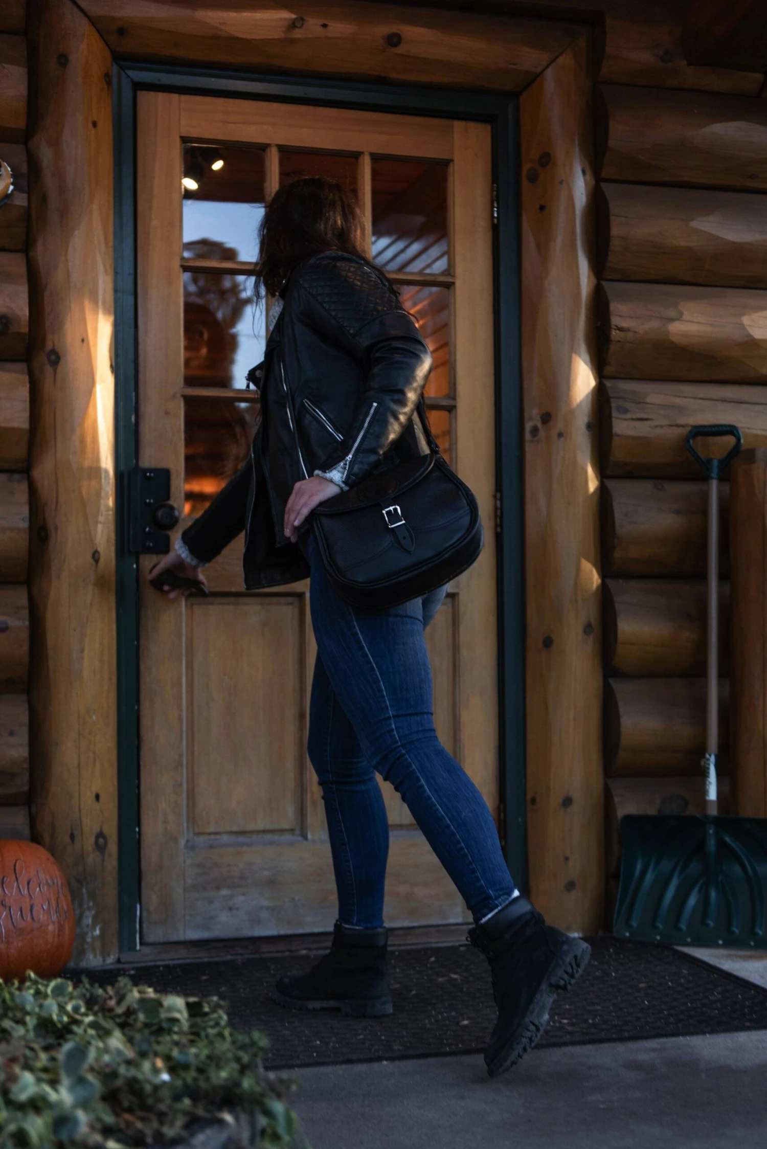 Duluth Pack #100 Classic Leather Purse 5 Duluth Pack #100 Classic Leather Purse - Image 3