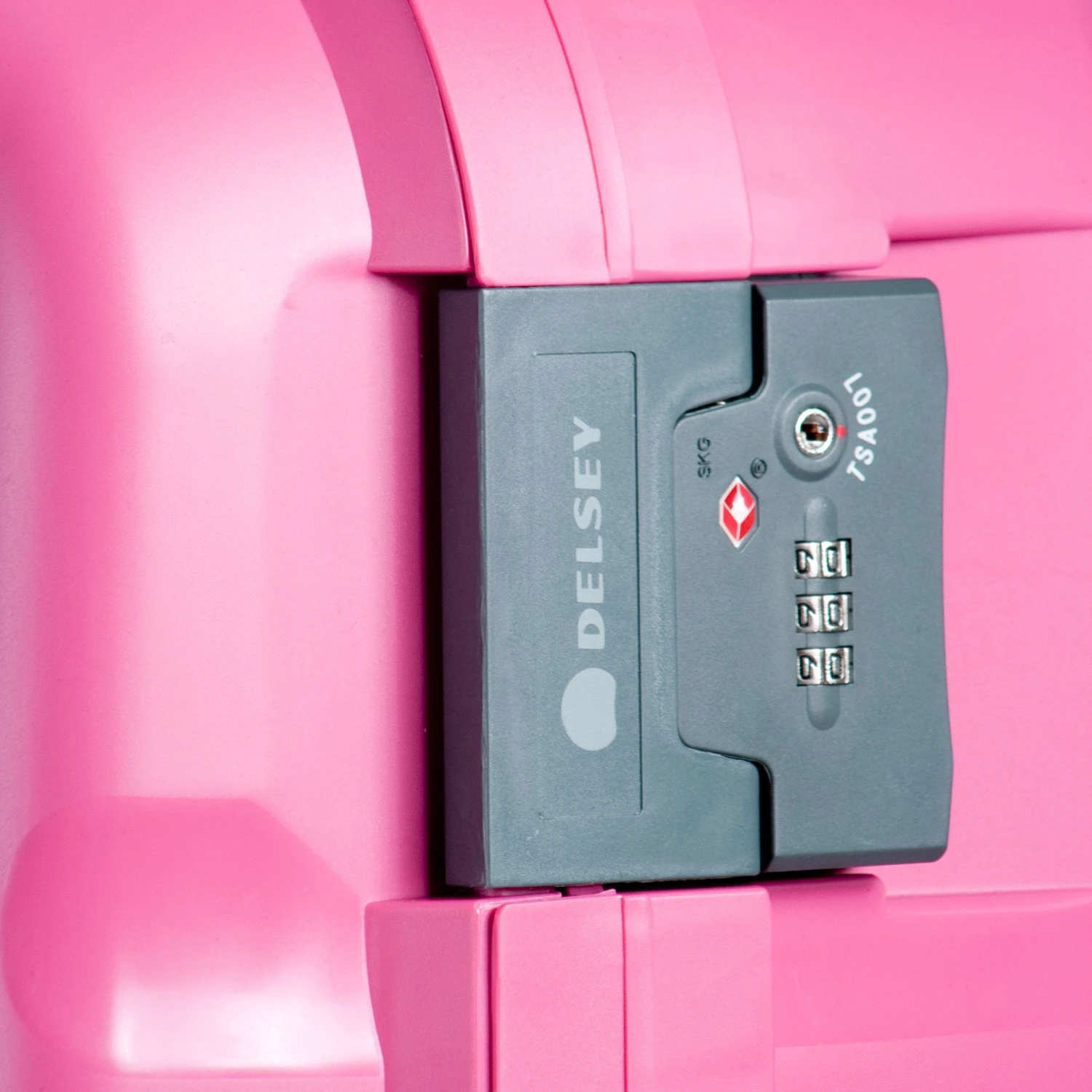 DELSEY Paris Helium Colours 30" 4-Wheel Large Luggage 4 DELSEY Paris Helium Colours 30" 4-Wheel Large Luggage - Image 2