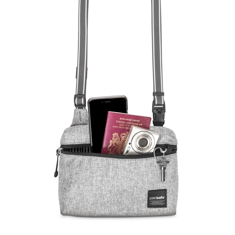 Pacsafe Slingsafe LX400 Anti Theft Backpack 12 Pacsafe Slingsafe LX400 Anti Theft Backpack - Image 10