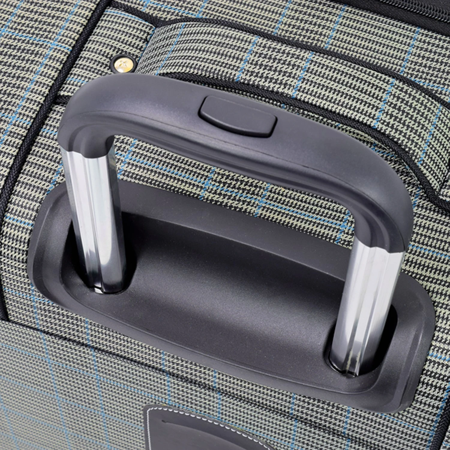 London Fog Knightsbridge II 20" 4-Wheel Carry-On Luggage 5 London Fog Knightsbridge II 20" 4-Wheel Carry-On Luggage - Image 3