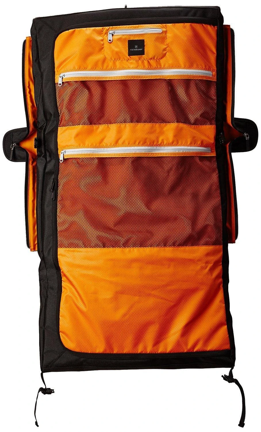 Victorinox Werks Traveler 5.0 Porter Trifold Garment Bag 7 Victorinox Werks Traveler 5.0 Porter Trifold Garment Bag - Image 5