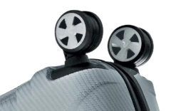 Roncato UNO ZSL Premium 28" 4-Wheel Large Luggage 31 Roncato UNO ZSL Premium 28" 4-Wheel Large Luggage -Best Luggage Store a253b489d675ce6ceb86fa6e8afce816873c14b824d32da87945c6f73c86cd64