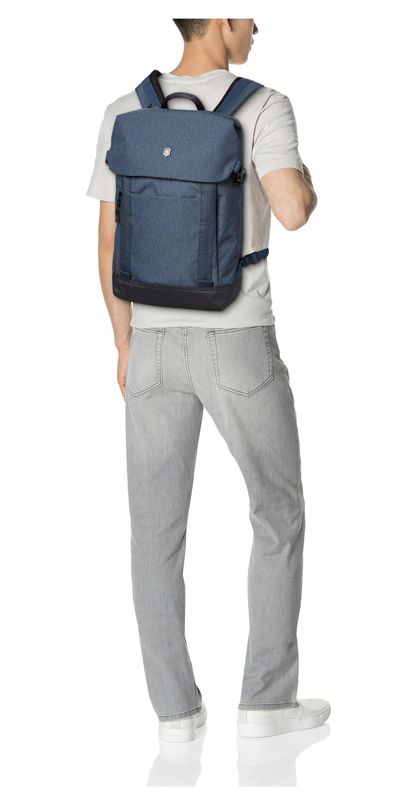 Victorinox Altmont Classic Deluxe Flapover Laptop Backpack 20 Victorinox Altmont Classic Deluxe Flapover Laptop Backpack - Image 18