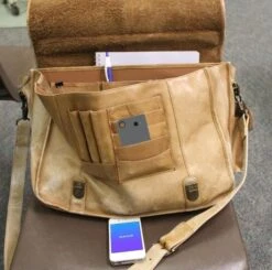 GEGO Global Smart Tracker -Best Luggage Store af59b39841d8187dafbebeaa87fc0ddd21c8dd8c8189594de3451cf5d467a220