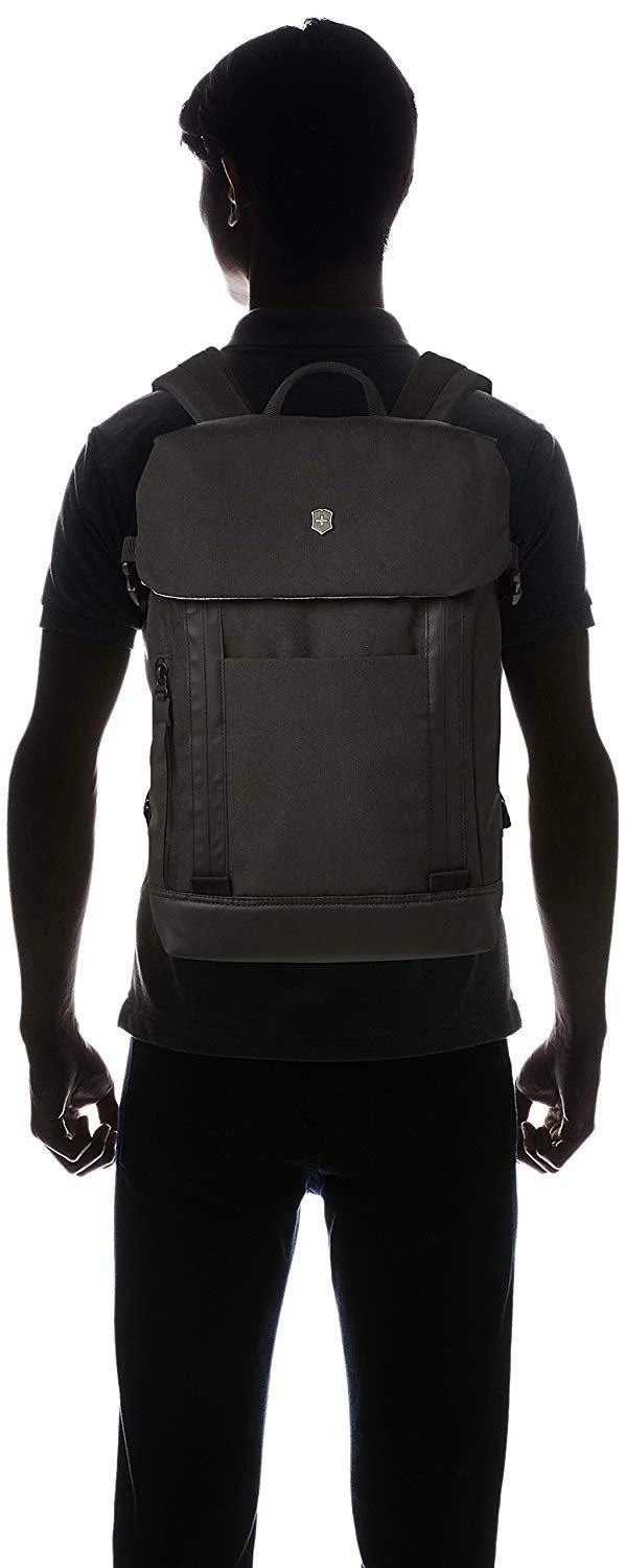Victorinox Altmont Classic Deluxe Flapover Laptop Backpack 10 Victorinox Altmont Classic Deluxe Flapover Laptop Backpack - Image 8