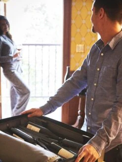 VinGardeValise Vin Garde Valise Grande -Best Luggage Store b9a073e2c2f628f3f1007615687fbaae0f4fbd6d2a1443bebf56c40a2e133991