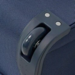 London Fog Knightsbridge II 15" Under Seat Bag -Best Luggage Store d3b1df444312e484162ed8a1399401cf63d68f4ff3cfc824a2f4bba2f9eb0df2