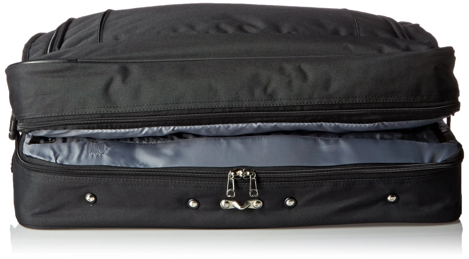 DELSEY Paris Helium Deluxe Garment Bag 6 DELSEY Paris Helium Deluxe Garment Bag - Image 4